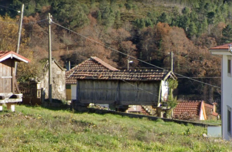 Casa em pedra para reabilitar perto da albufeira da barragem da Venda Nova. - Image 6