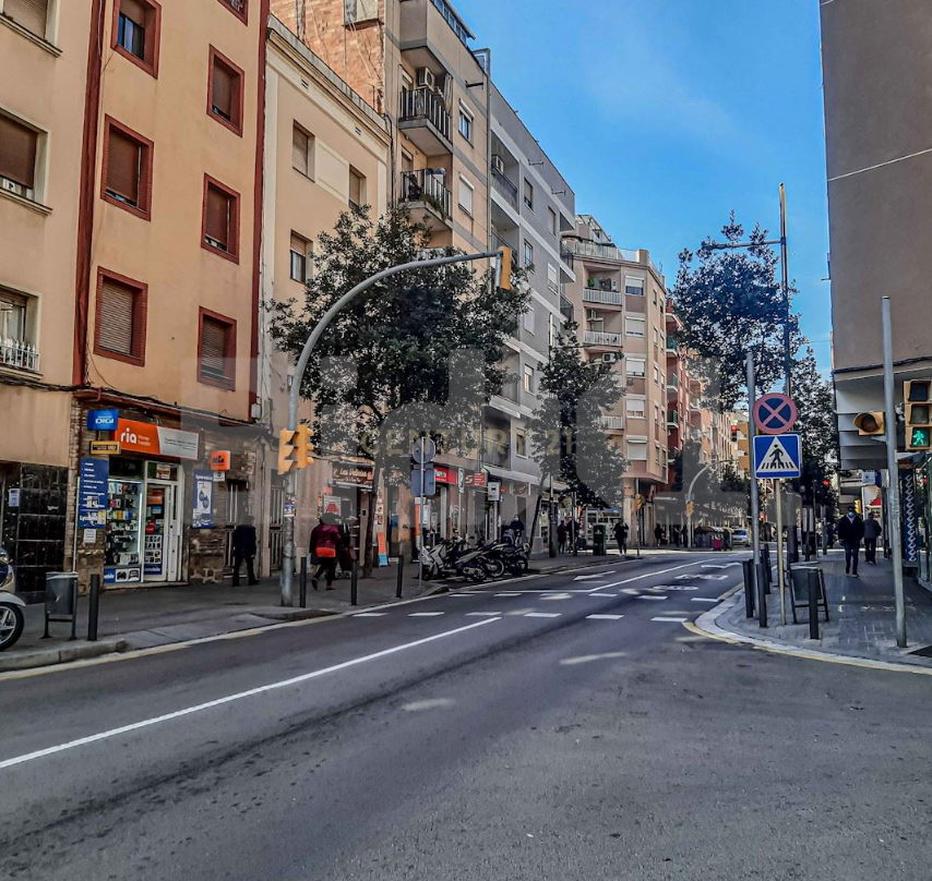 undefined - Image 3