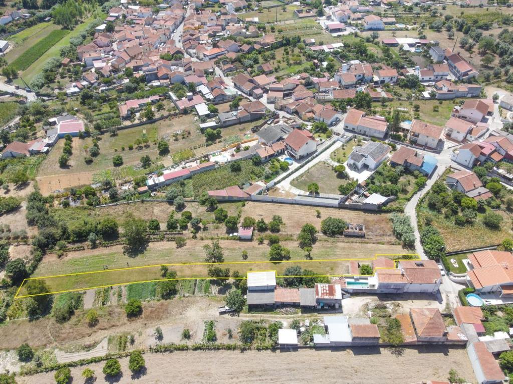 Moradia para Reconstrução em Vila Verde, Coimbra - Image 21
