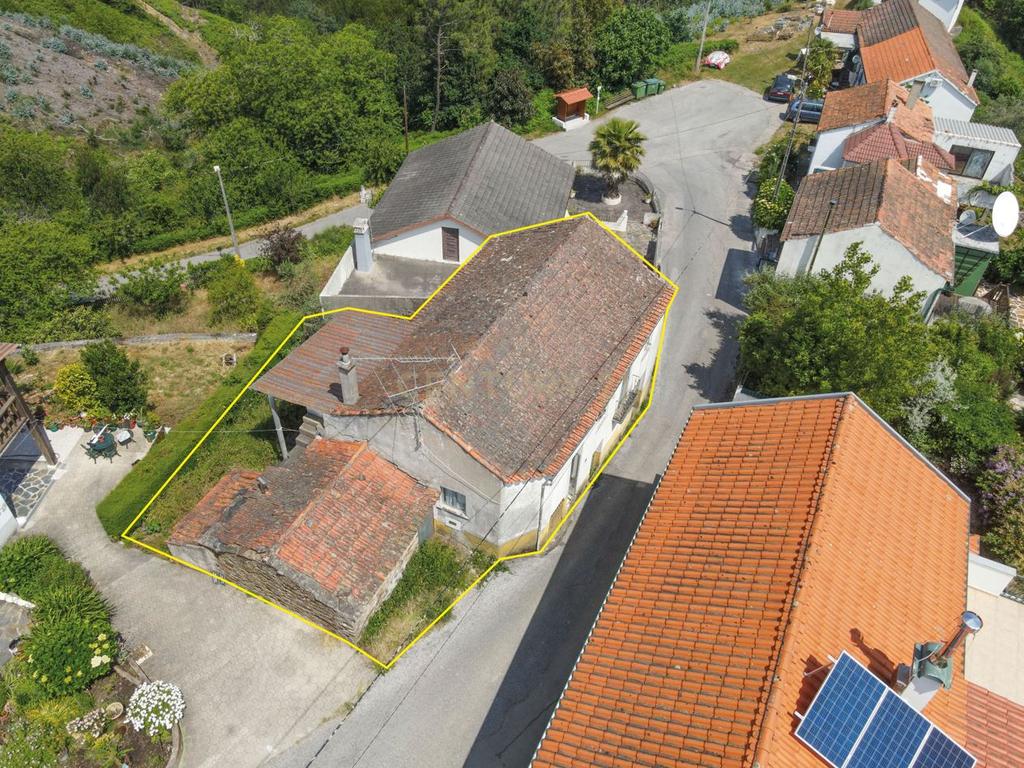 Moradia T3 - Góis - Image 30