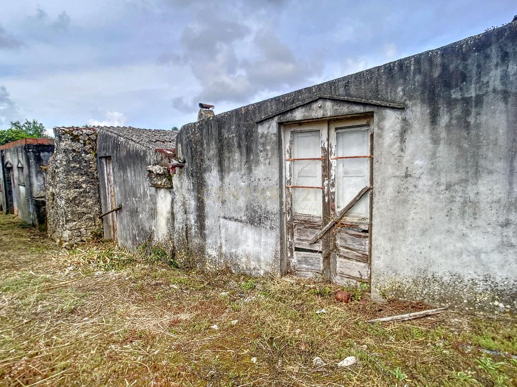 Terreno com Casinhas para Reabilitar! - Image 20