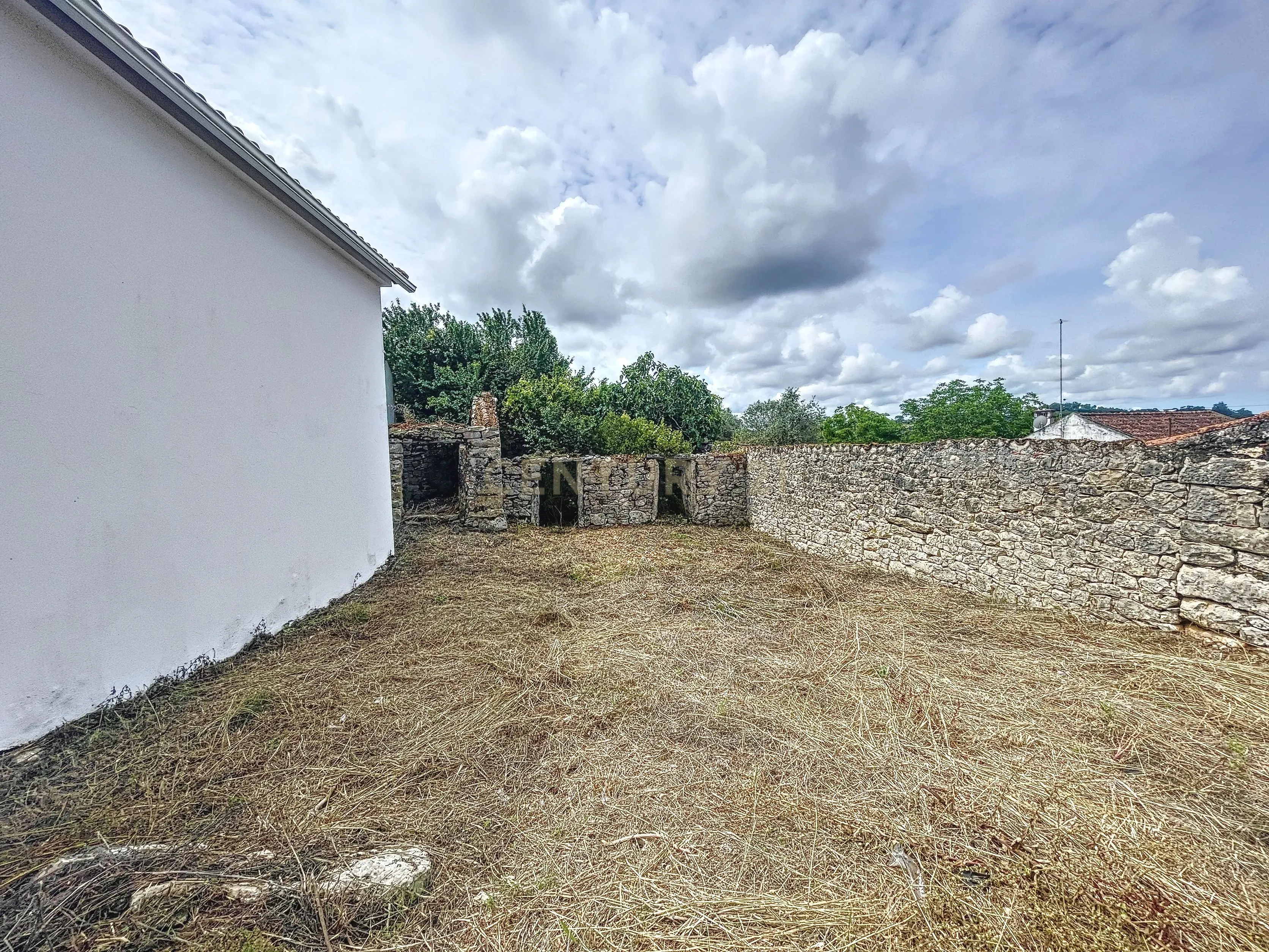 Terreno com Casinhas para Reabilitar! - Image 47