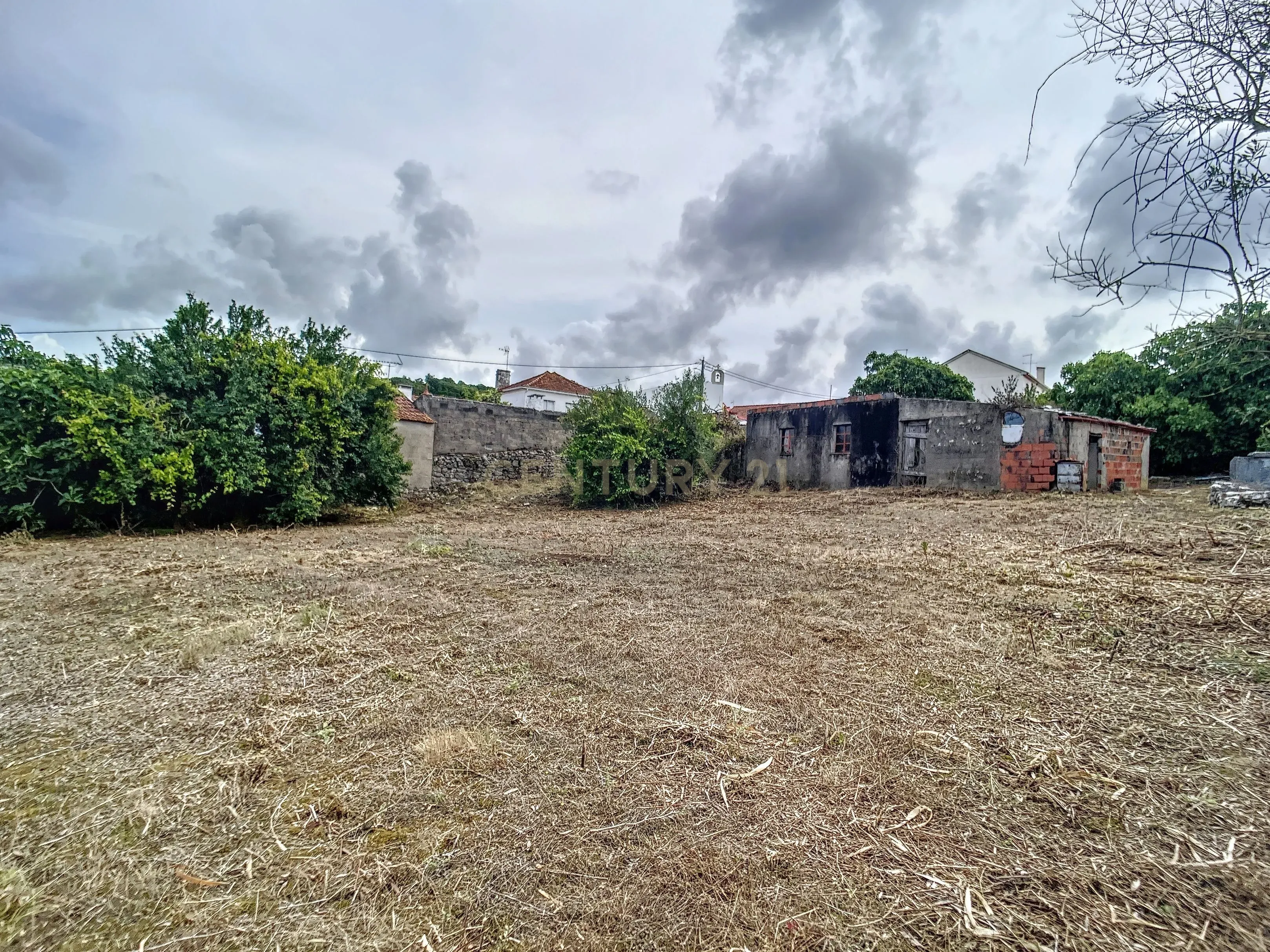 Terreno com Casinhas para Reabilitar! - Image 4