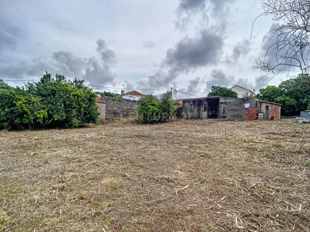 Terreno com Casinhas para Reabilitar! - Image 4