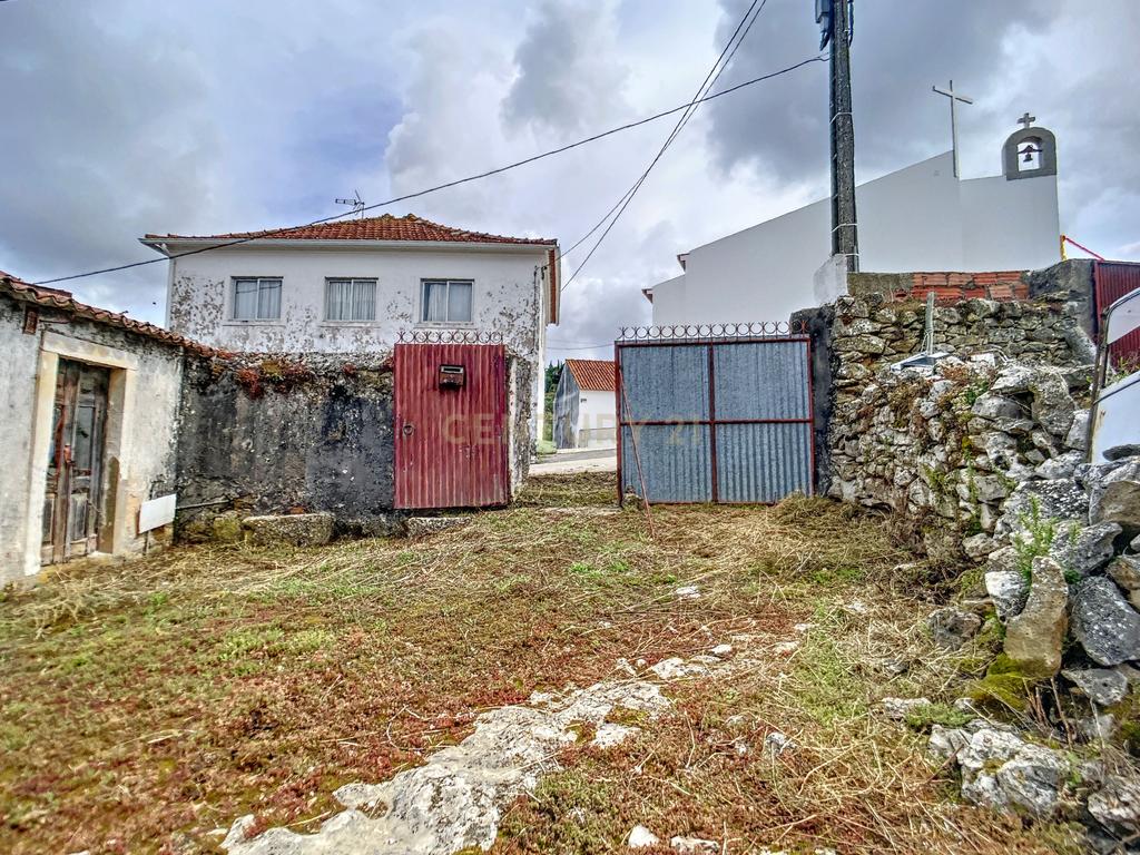Terreno com Casinhas para Reabilitar! - Image 8