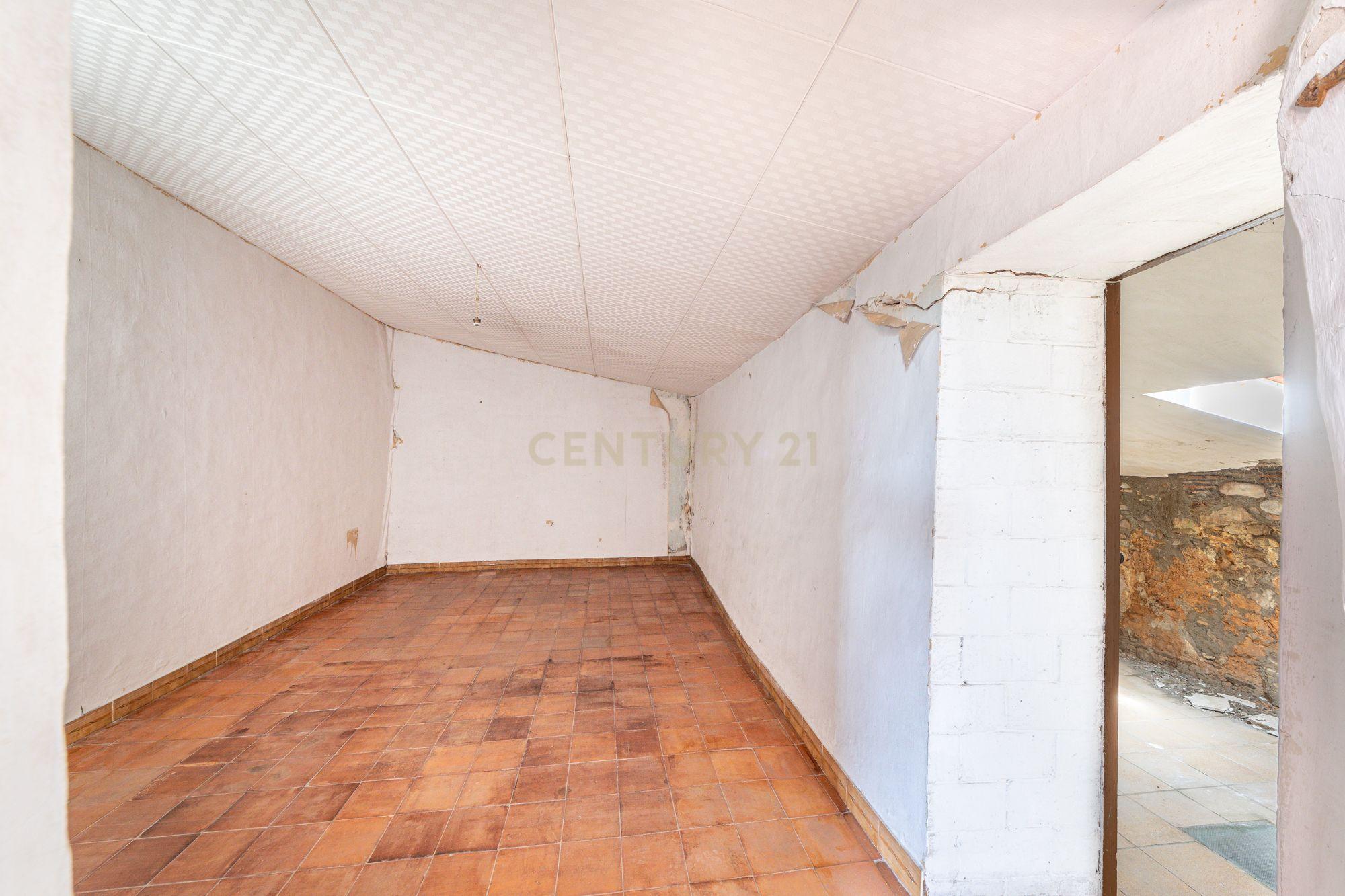 undefined - Image 32
