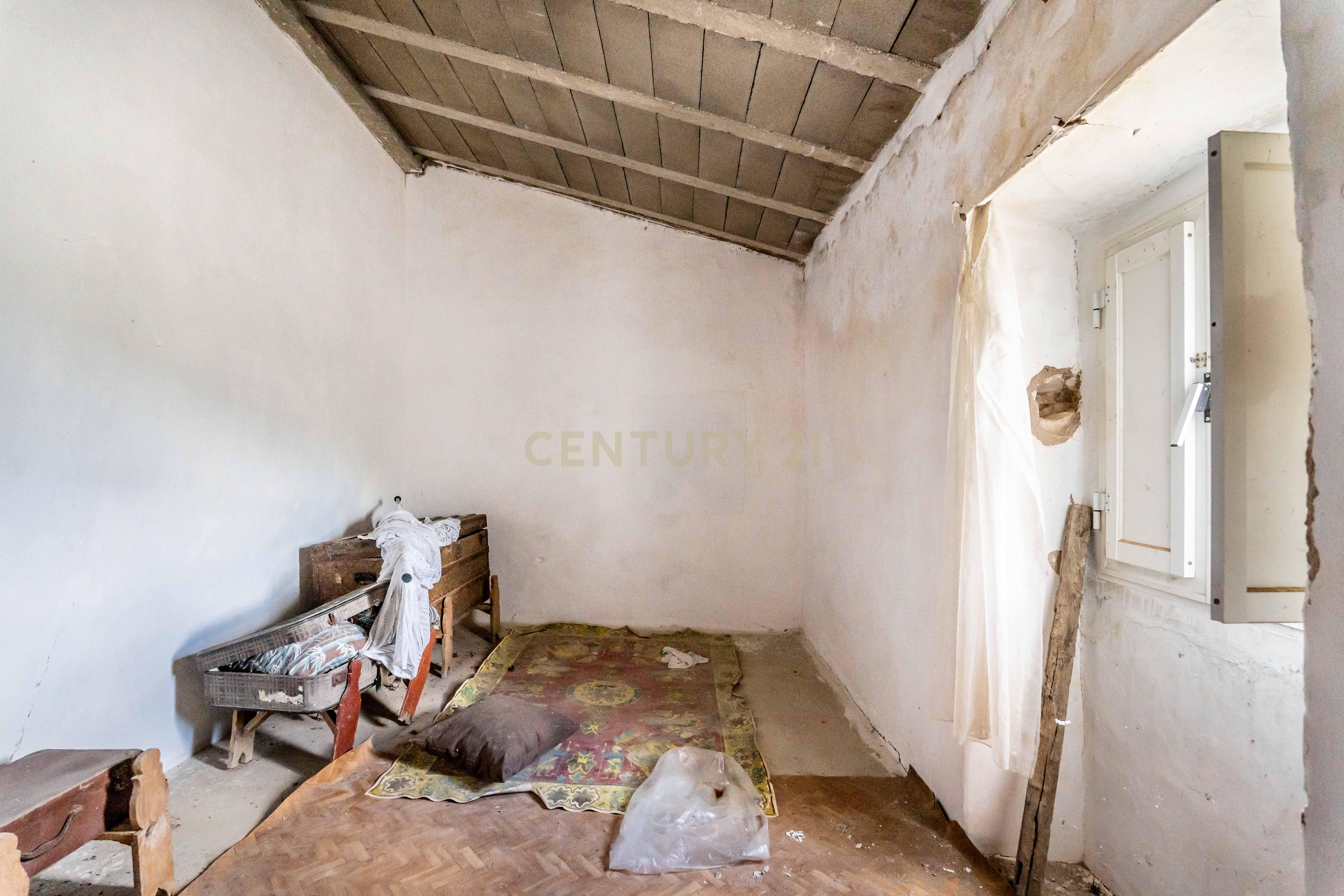 Propriedade com 2 moradias tradicionais e terrenos a venda em Paderne, Albufeira, Algarve Portugal - Image 34