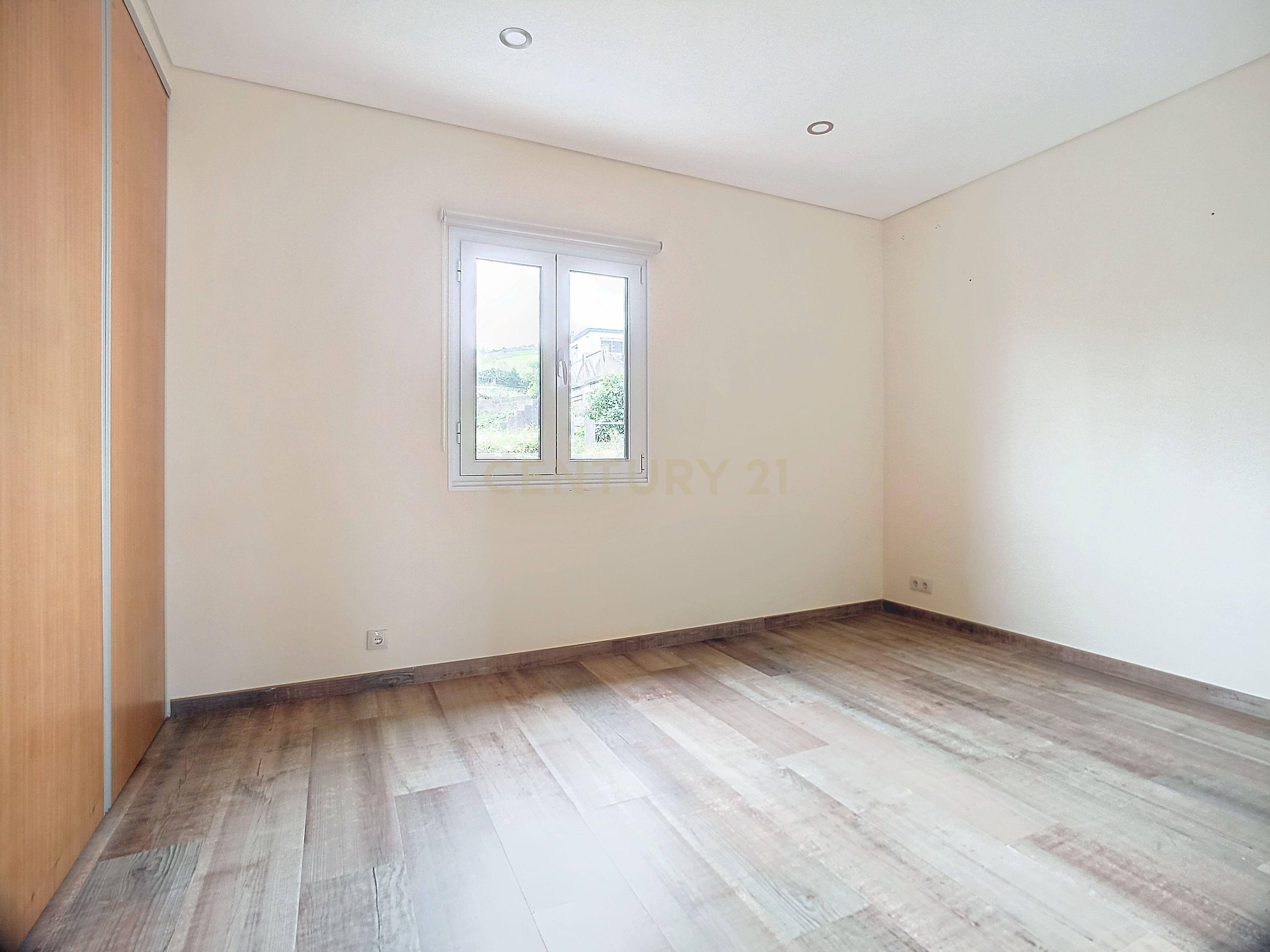 Moradia T4 com Vista Mar | Ajuda da Bretanha | São Miguel - Image 30