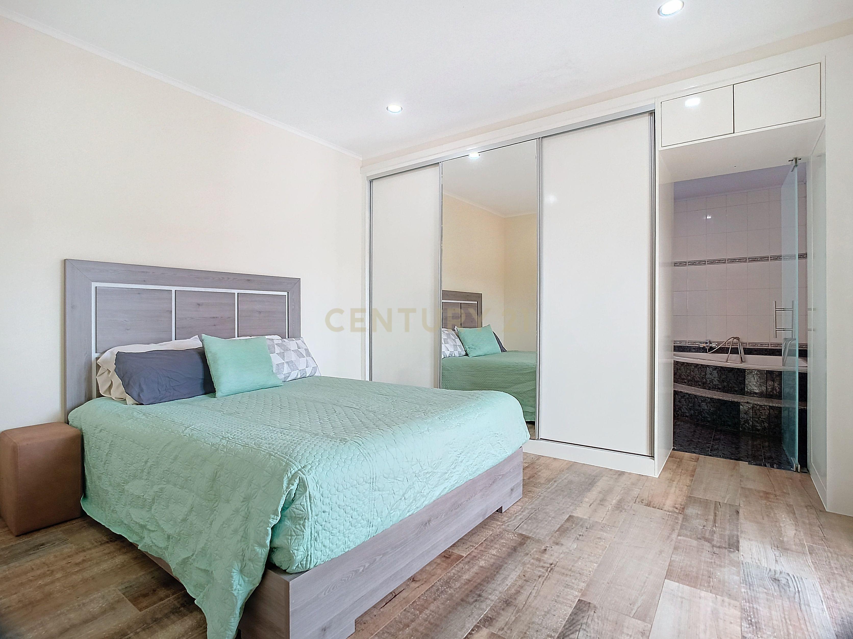 Moradia T4 com Vista Mar | Ajuda da Bretanha | São Miguel - Image 23
