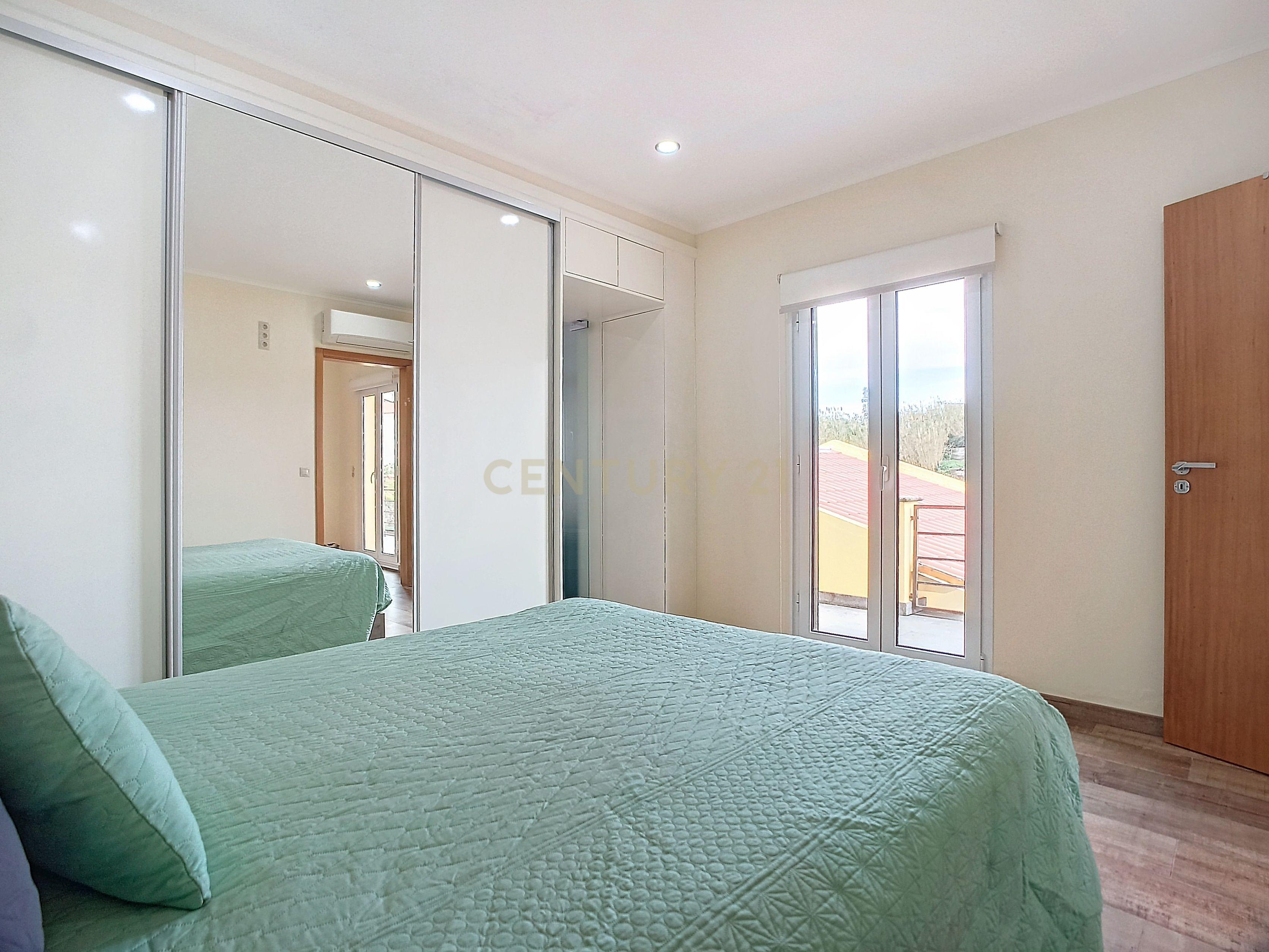 Moradia T4 com Vista Mar | Ajuda da Bretanha | São Miguel - Image 24