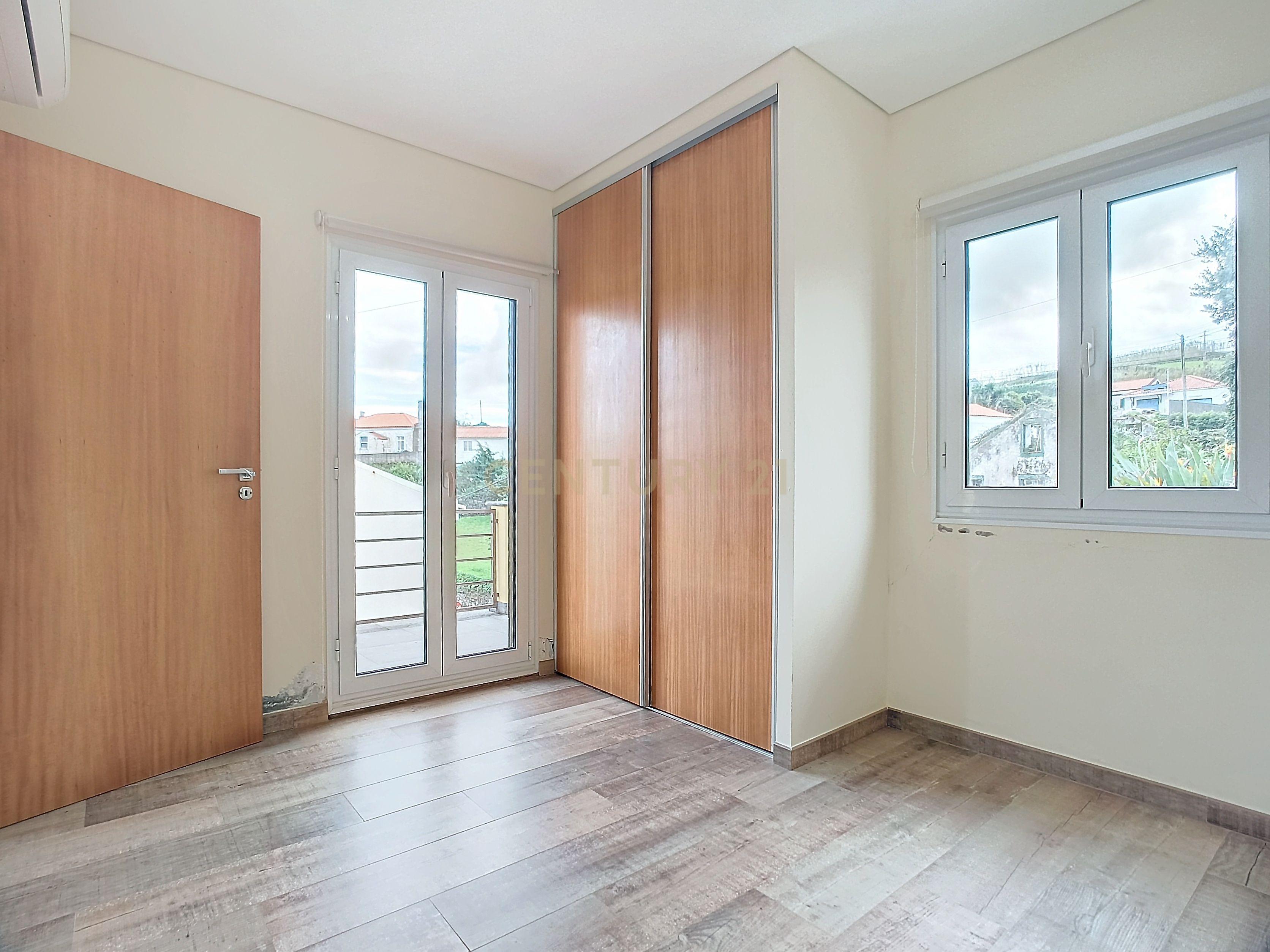 Moradia T4 com Vista Mar | Ajuda da Bretanha | São Miguel - Image 27