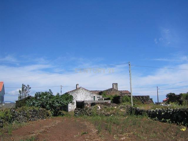 Casa/Ruína com vista para a montanha - Image 5