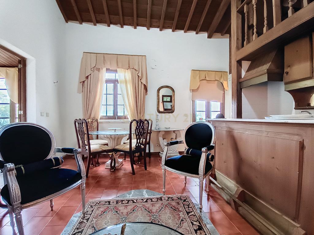 Quinta com Duas Moradias – Um Refúgio Exclusivo em Ribeira Grande - Image 9