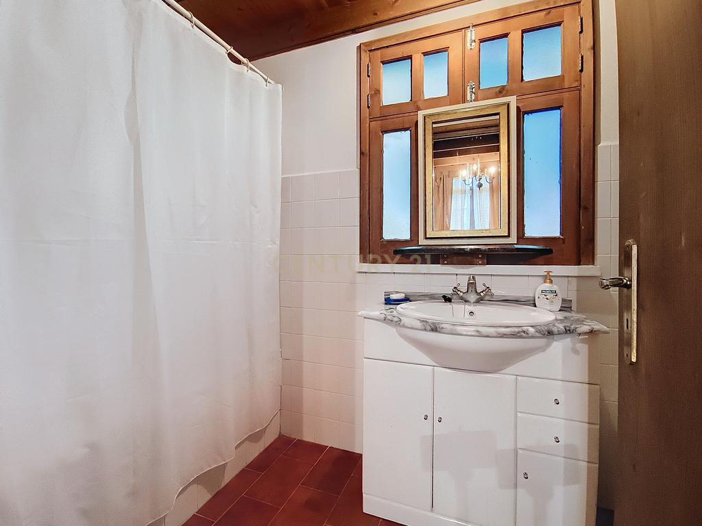 Quinta com Duas Moradias – Um Refúgio Exclusivo em Ribeira Grande - Image 20