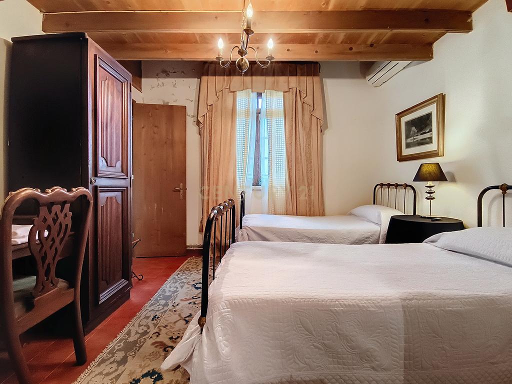 Quinta com Duas Moradias – Um Refúgio Exclusivo em Ribeira Grande - Image 15