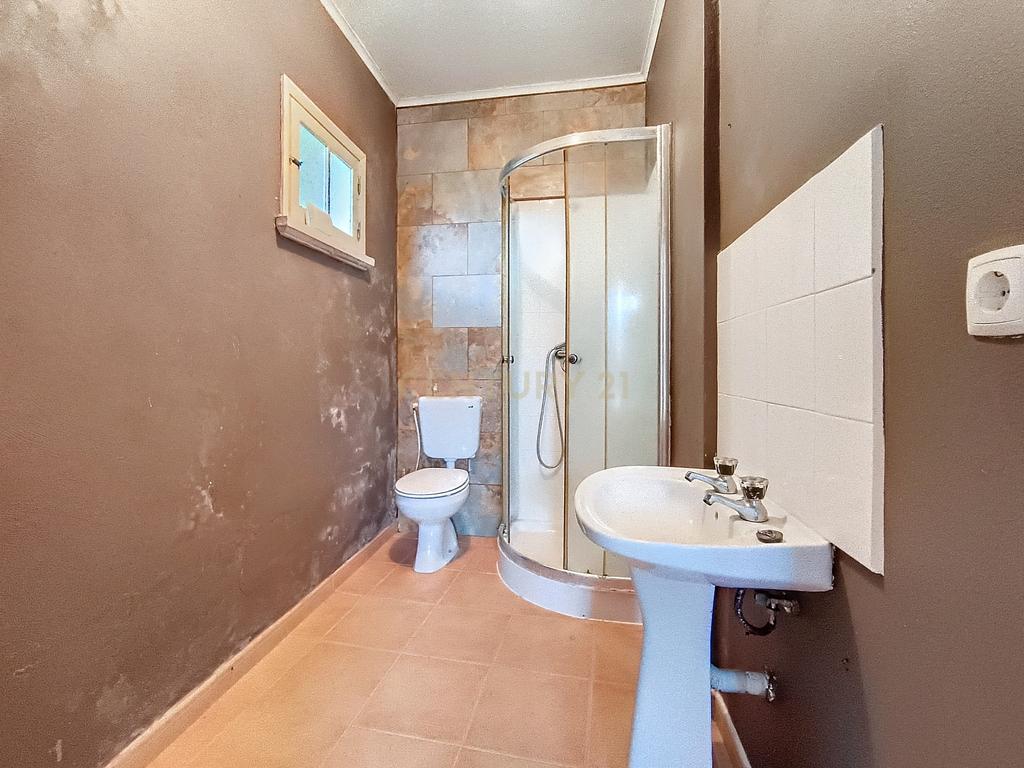 Quinta com Duas Moradias – Um Refúgio Exclusivo em Ribeira Grande - Image 32