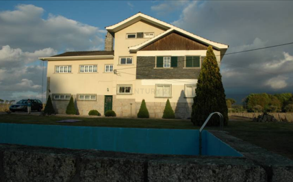 Quinta em Gouveia, com 4,4ha, para Venda - Image 4