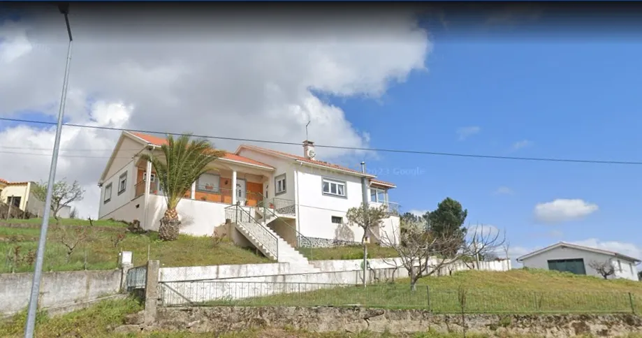 Casa Isolada em Valpaços com Excelente Exposição Solar - Image 6