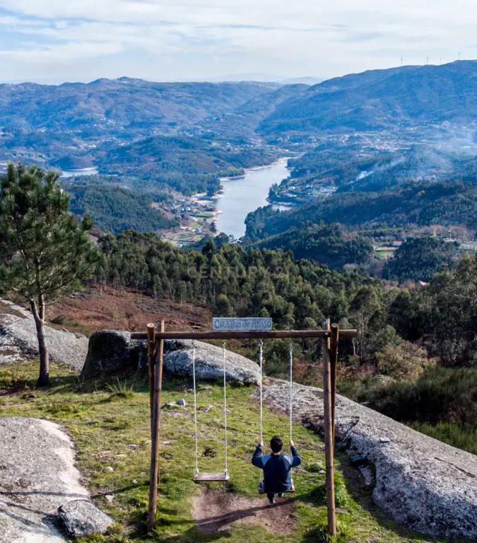 Quinta com 24.000m2 terreno no centro Vieira do Minho  Ribeiro + terreno para construção +casa para restauro - Image 16