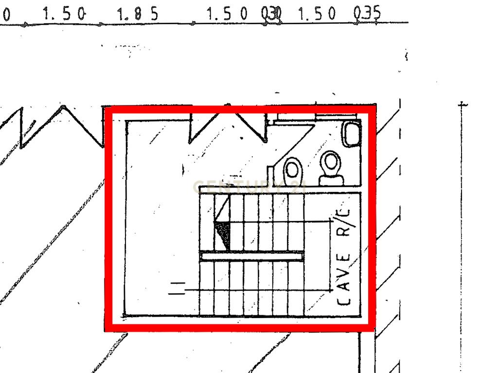 Loja localizada no bairro de Santa Eugénia, em Viseu, bom  investimento! - Image 4