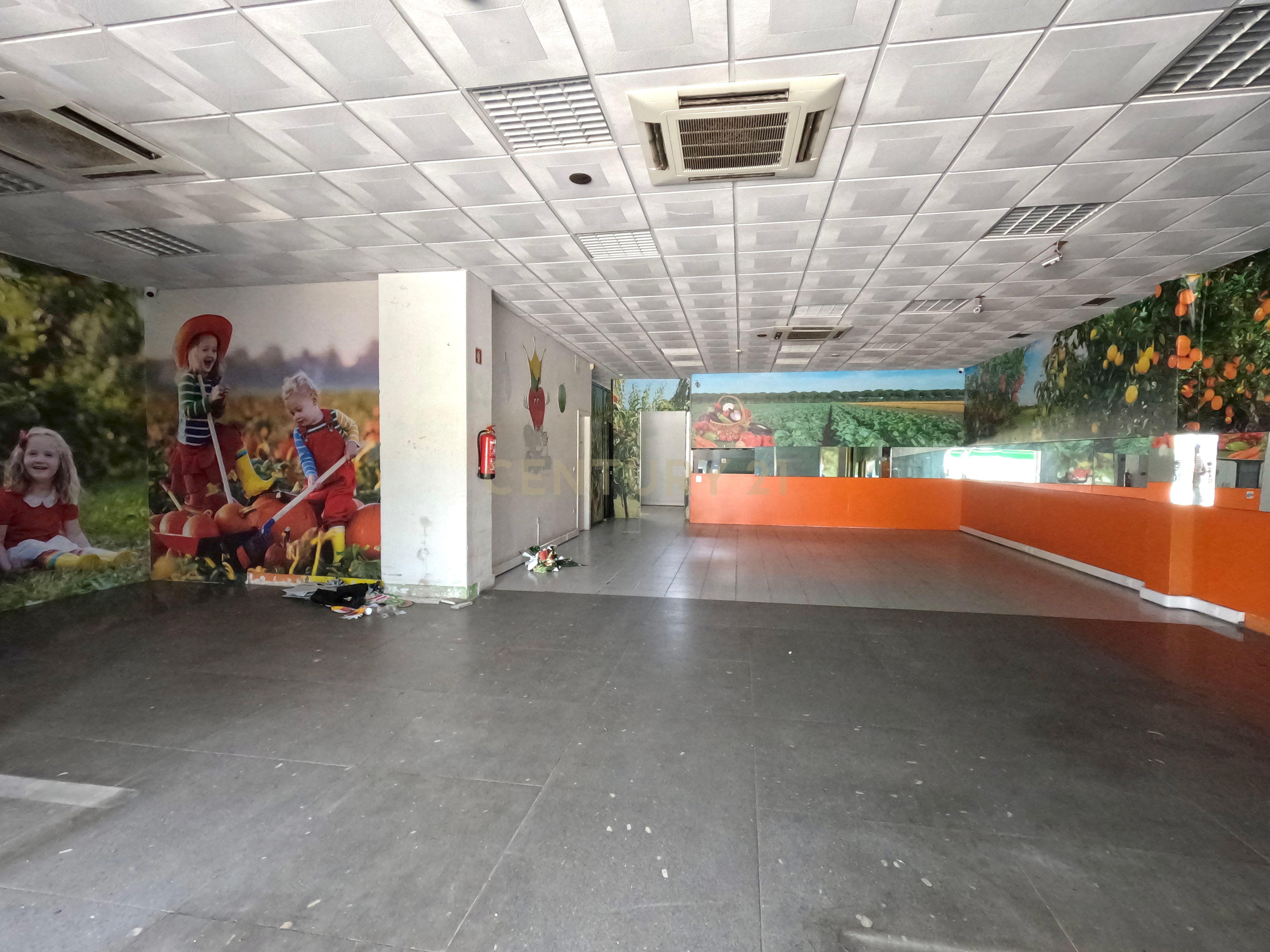 Loja para Arrendamento – 150 m² - Image 15