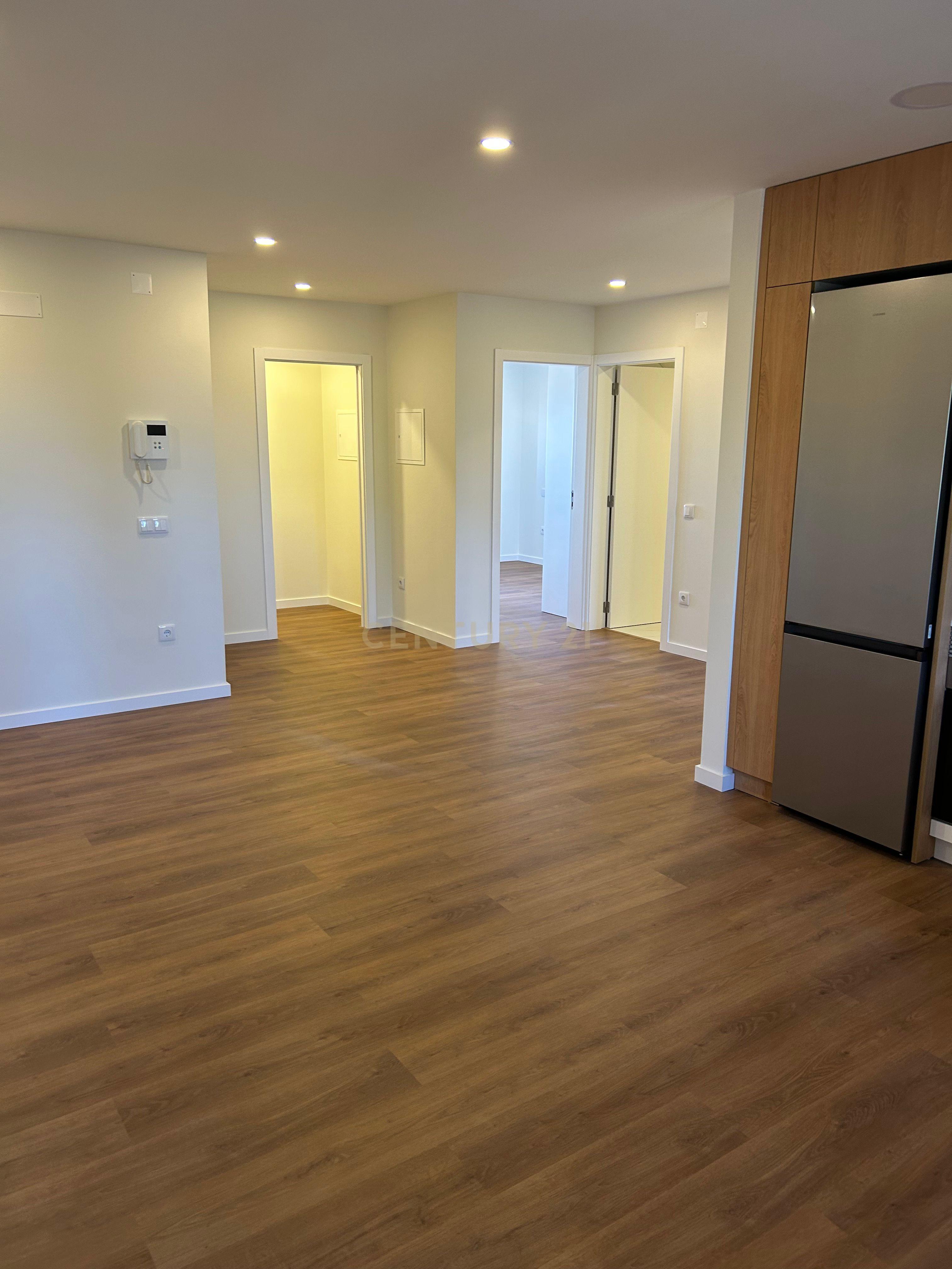 Apartamento T2 em Casével e Vaqueiros, €299.000