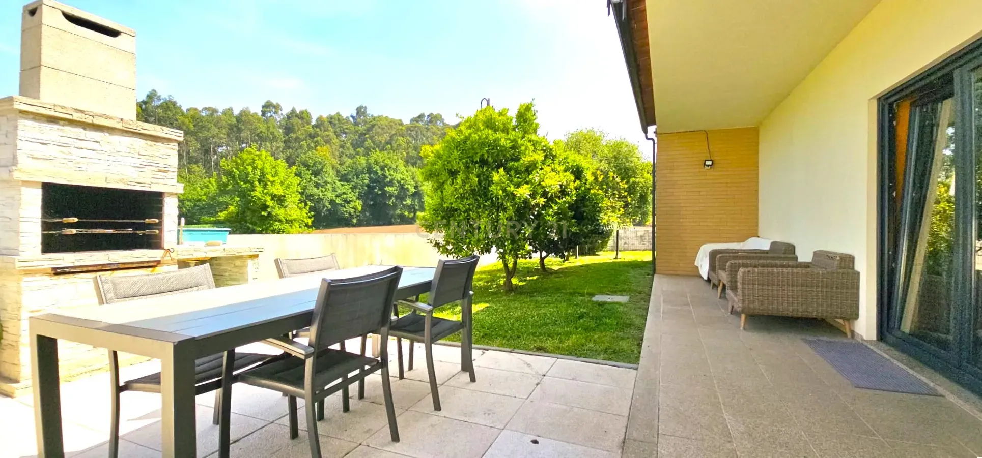 Fotografia 9 de Moderna Moradia T4 com Piscina em Aldreu, Barcelos