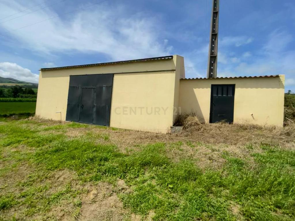 Terreno Agrícola com Armazém e Vista Mar — Um Refúgio Natural na Ribeira das Tainhas!  - Image 7