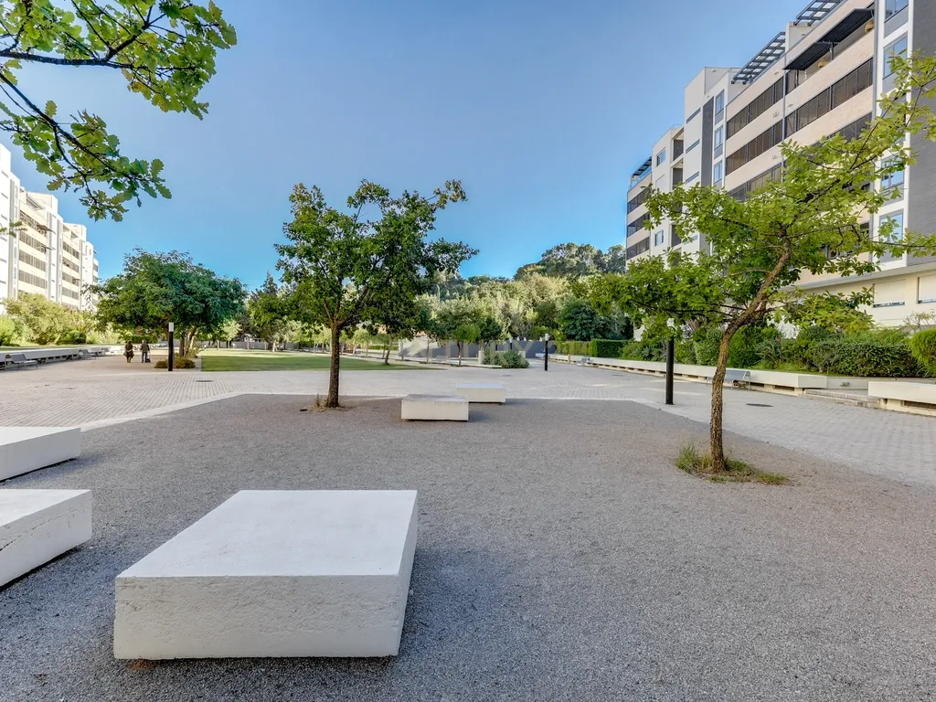 T2 com grande terraço no condominio Jardim das Laranjeiras em São Domingos de Benfica, Lisboa - Image 34