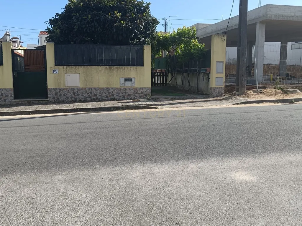 Lote de terreno Urbano com tudo pronto para iniciar construção de moradia com 325,38m2 - Image 16