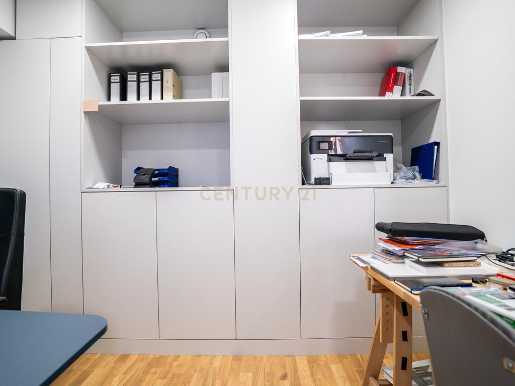 Escritório Mobilado para Arrendamento – Ramada, Odivelas | 92m² | 1.000€/mês - Image 11