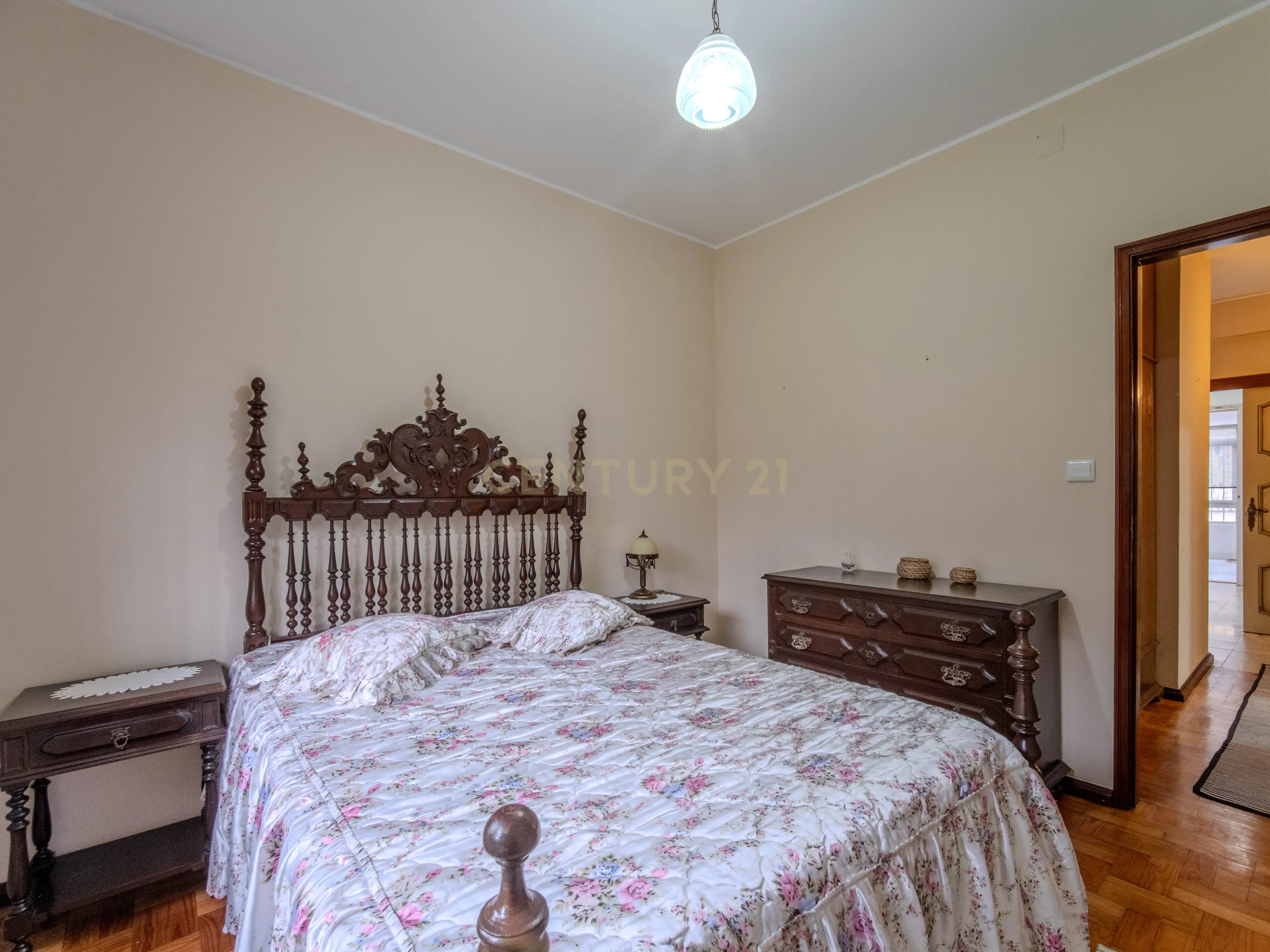 Fotografia 11 de Apartamento T3 convertido em T5 em Águas Santas, Maia