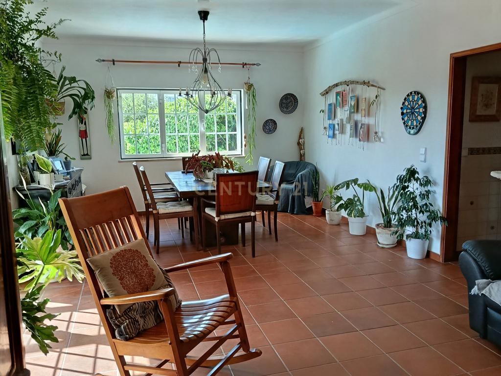 Casa Isolada em Sampaio-Sesimbra, Setúbal com Piscina e Vista Panorâmica - Image 10