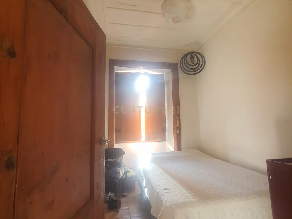 Apartamento T2 em Alcantara em Localização Privilegiada - Image 13