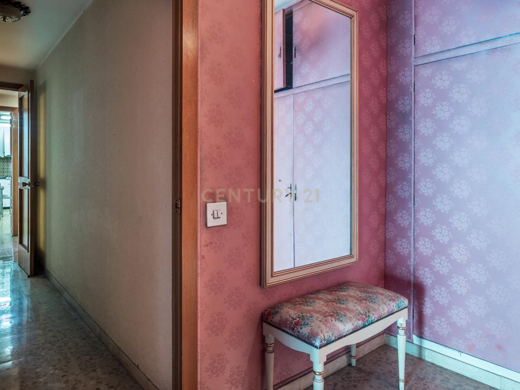  - Image 19