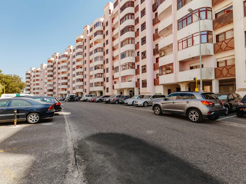 Apartamento T2 para arrendamento na Póvoa de Santa Iria - Image 22