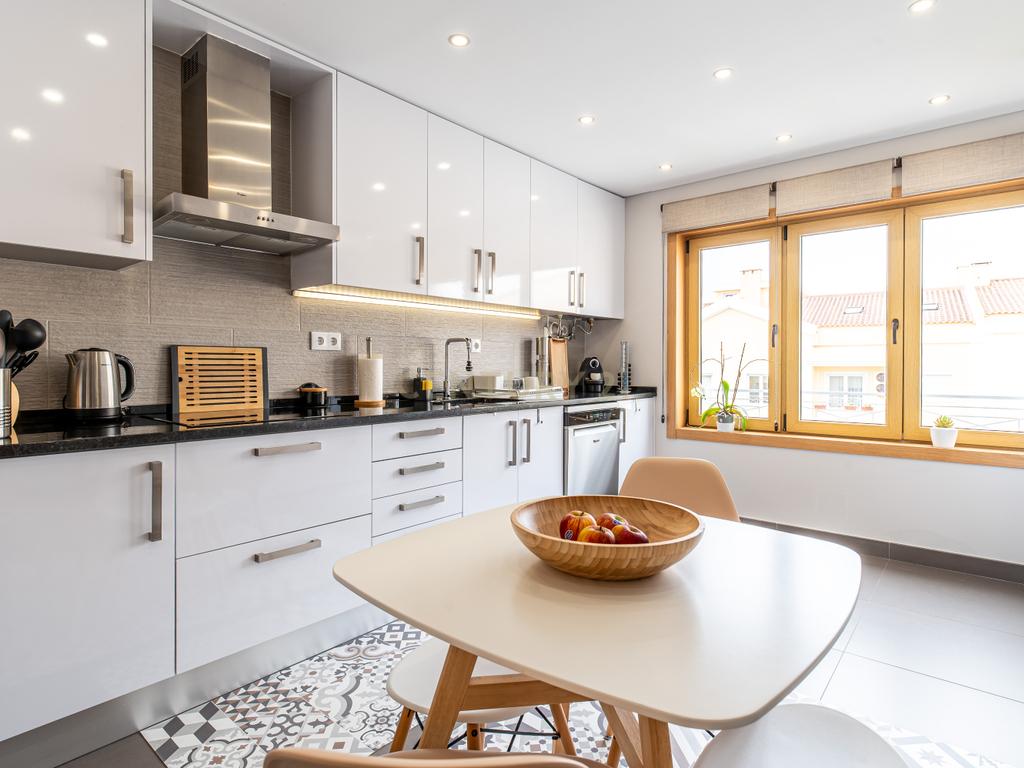 Apartamento T3+1 com Sótão de 100m² na Abrunheira – Oportunidade Única!   - Image 12