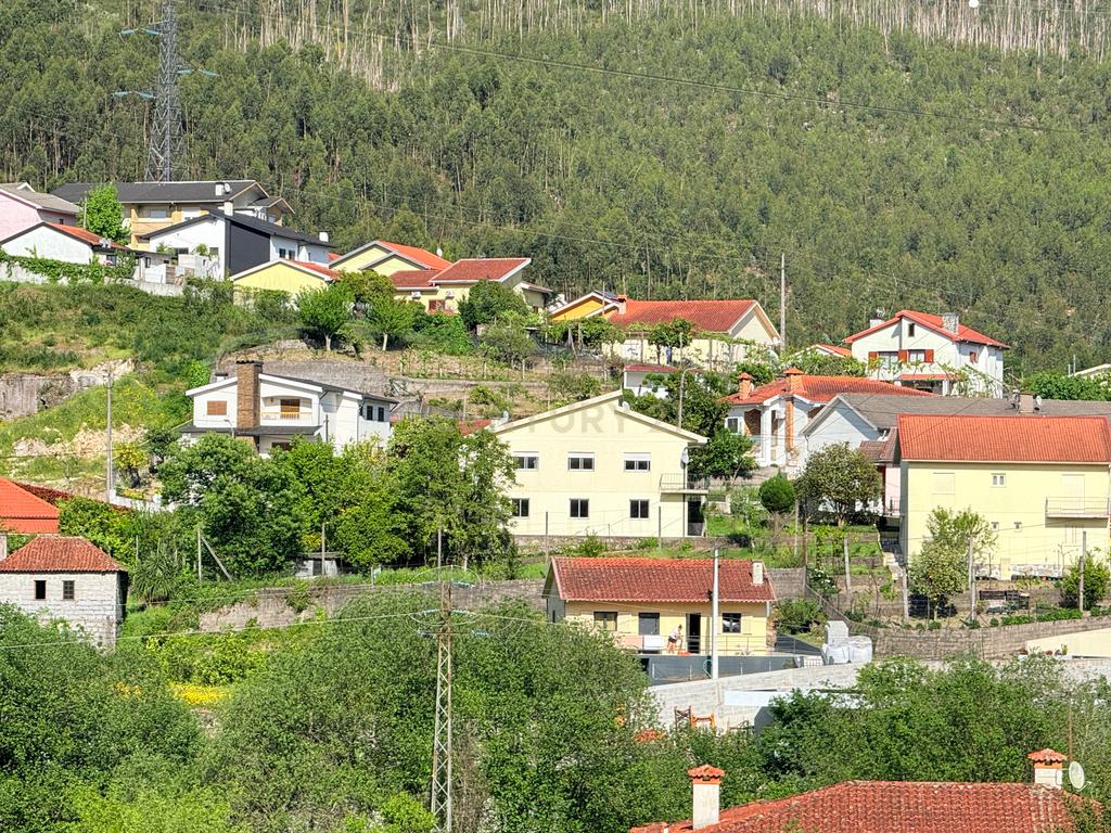 Moradia T3 Povoa de Lanhoso - Image 30