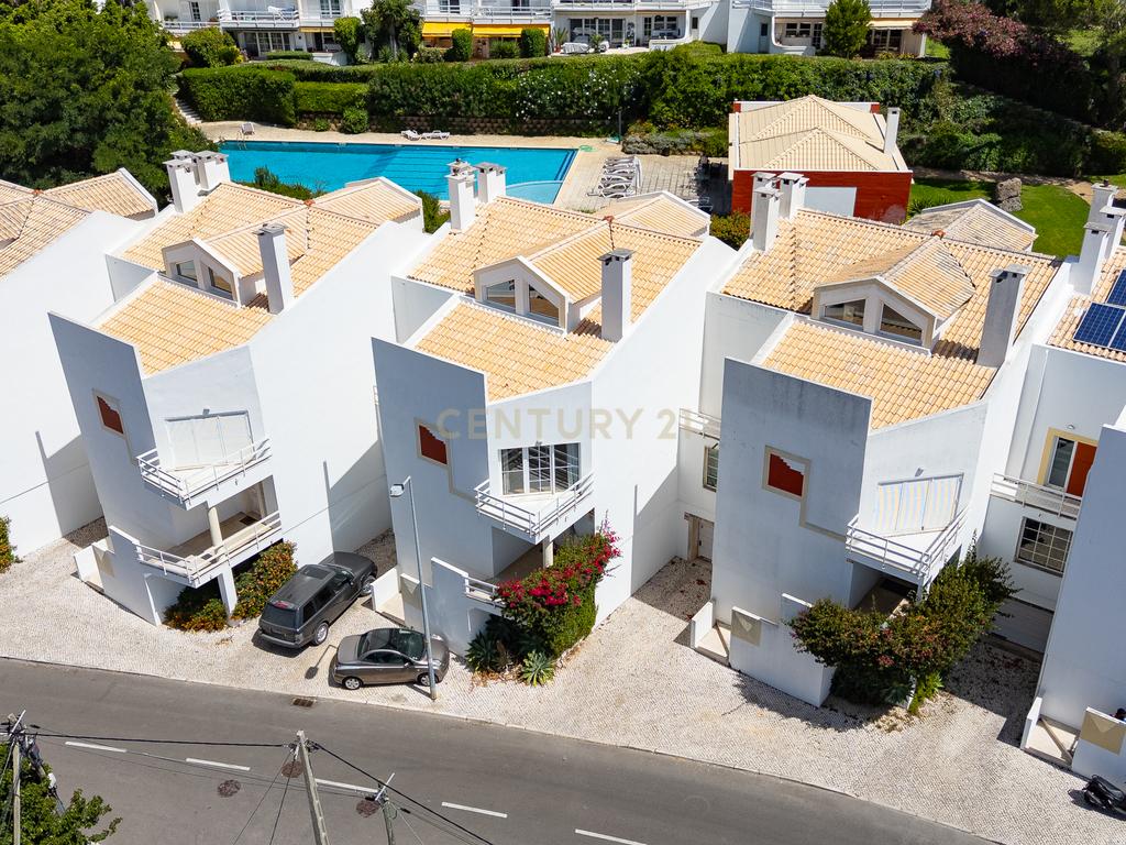 Moradia em Banda T5 | Murches – Cascais - Image 2