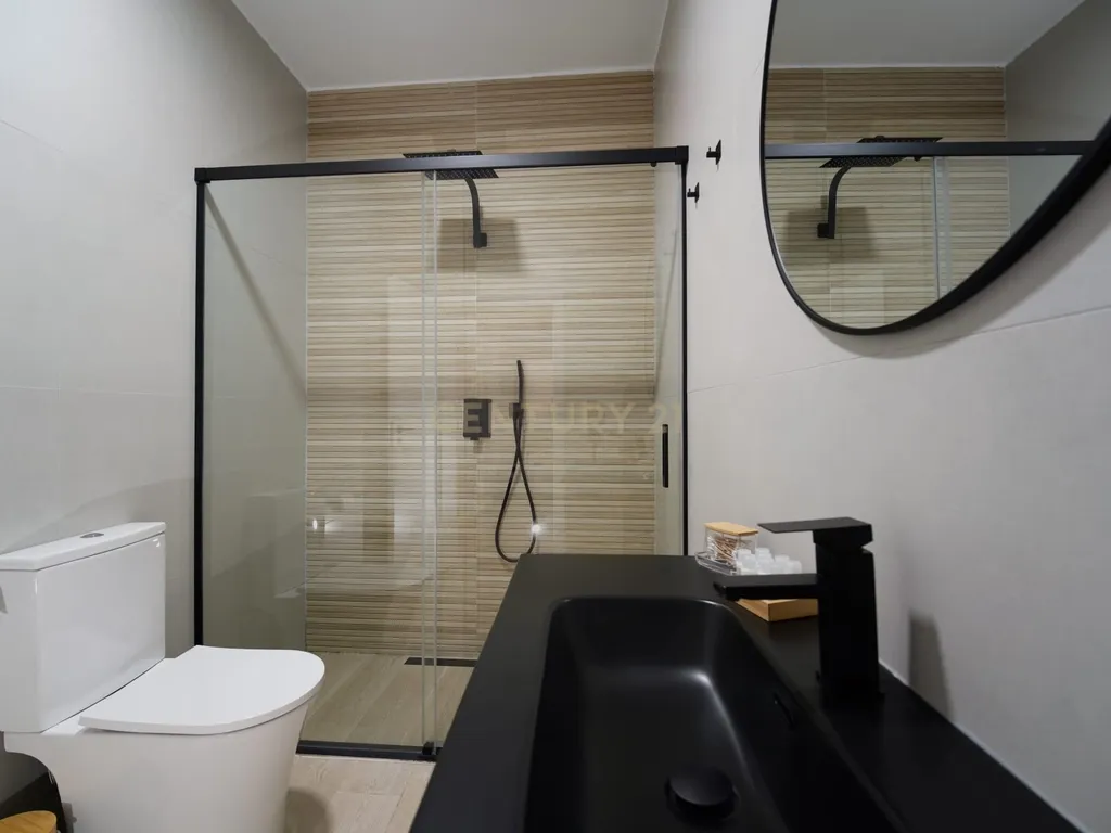 Apartamento T3 com espaço exterior em Mourão - Image 23