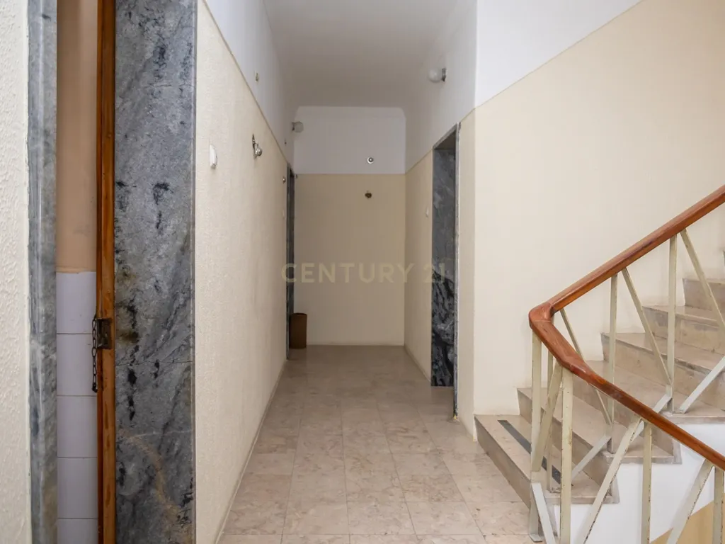 Apartamento 2 assoalhadas, Campo de Ourique, Lisboa - Image 3