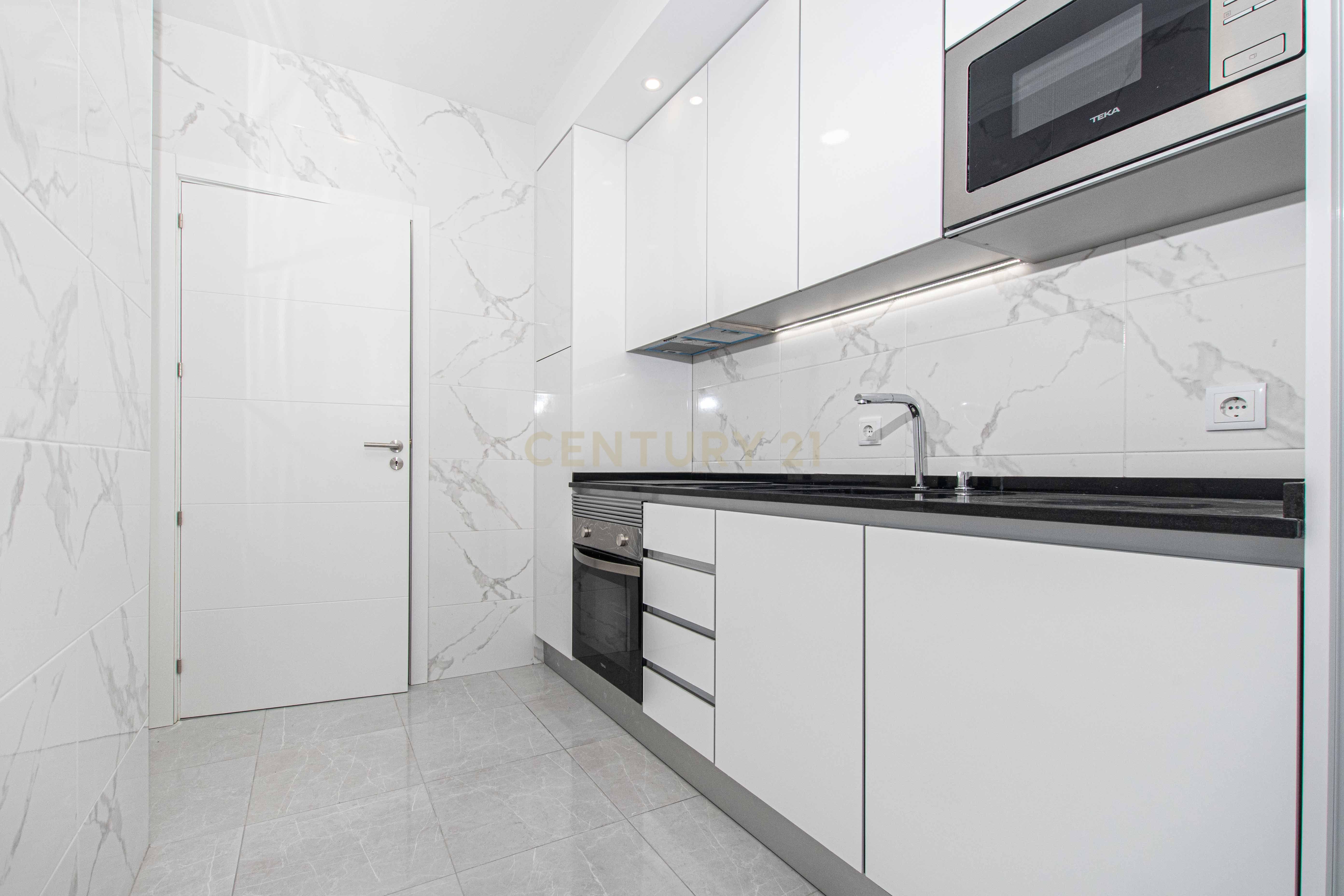 Fotografia 5 de Apartamento T2 Totalmente Remodelado | Odivelas