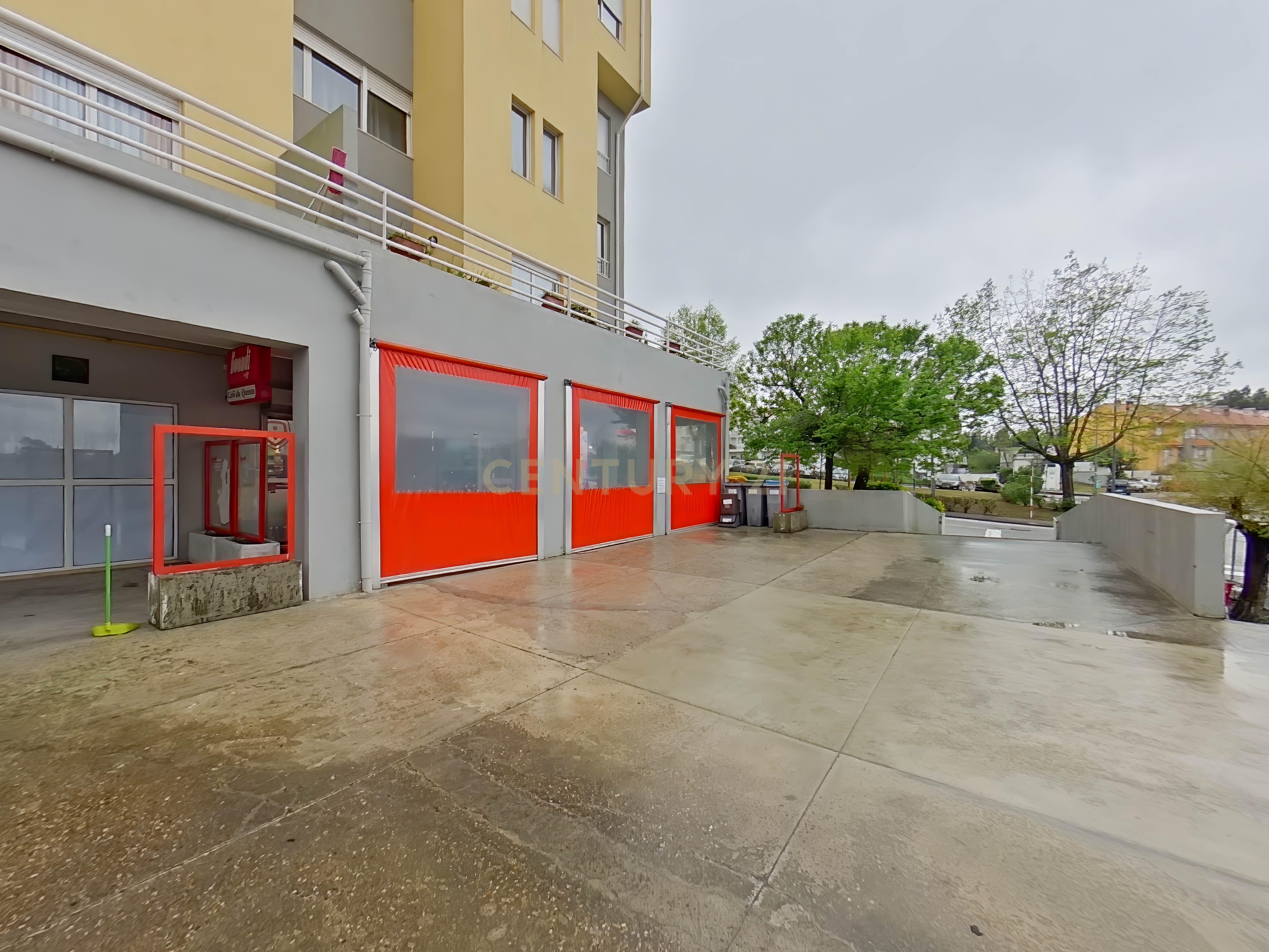 Loja utilizada como Café em Gondomar - Image 9