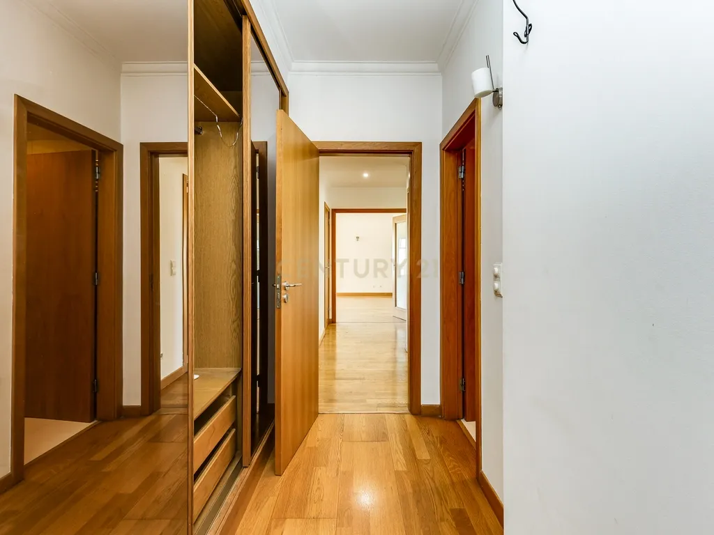 Apartamento T3+Box em Telheiras – Rua Fernando Lopes Graça - Lisboa - Image 20