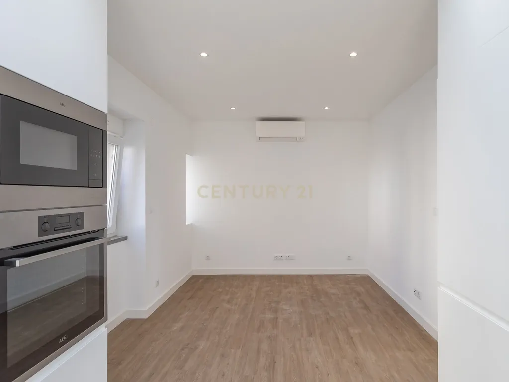 Apartamento no centro do Estoril - Image 4