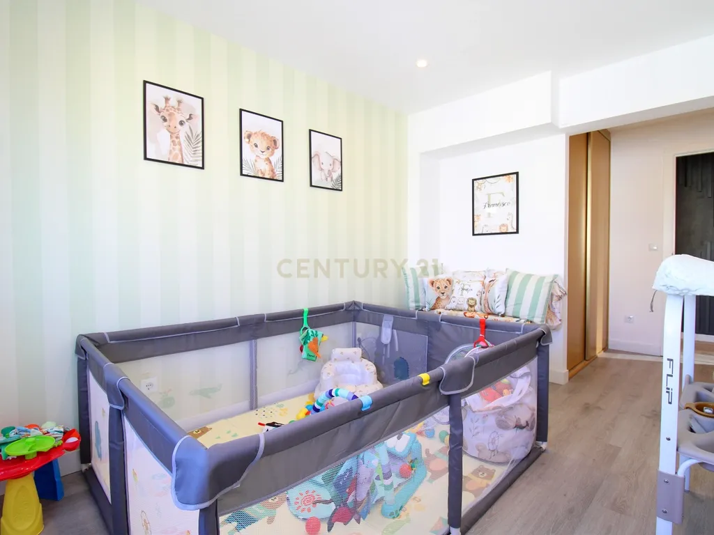 Excelente apartamento T3 com garagem - Afonsoeiro - - Image 24