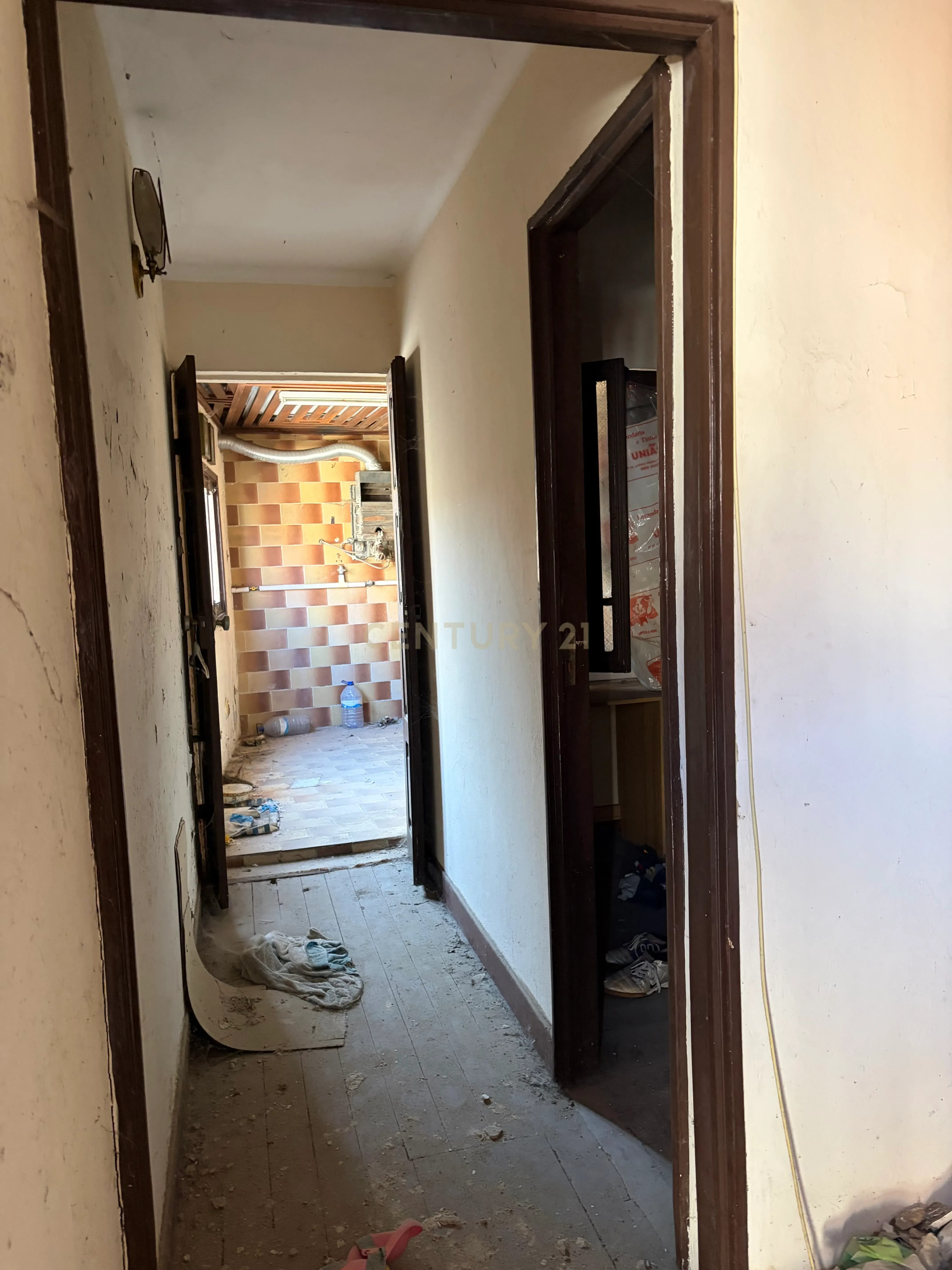 Fotografia 4 de Prédio para Reabilitação no Centro de Cacia, Aveiro