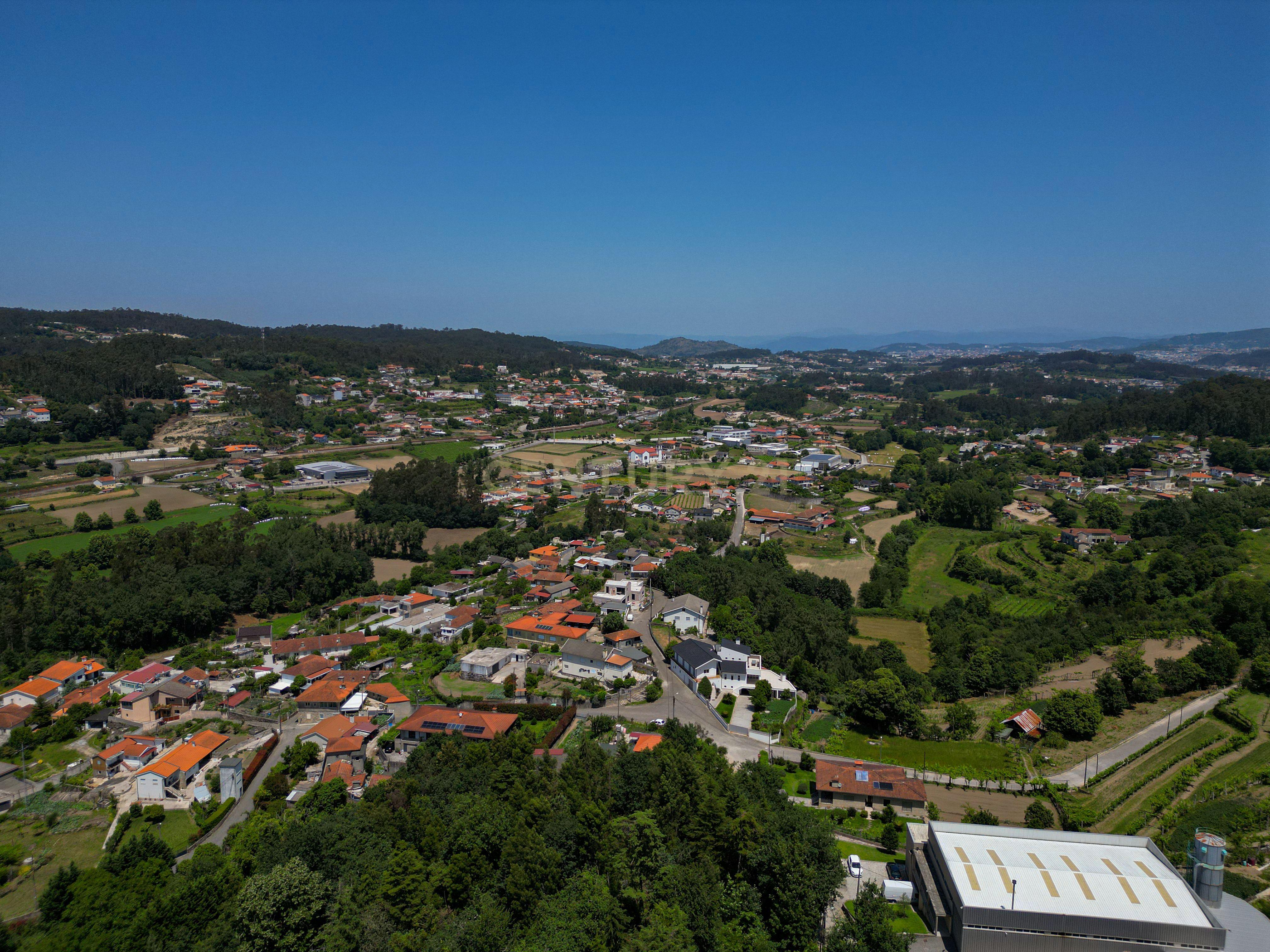 Fotografia 8 de Terreno Urbano com Projeto Aprovado | 569 m² | Arentim e Cunha, Braga