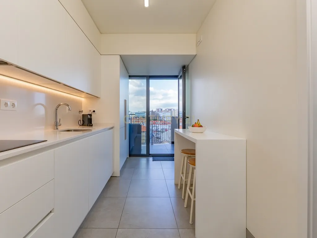 Apartamento T2 no VALRIO II junto ao Parque das Nações - Image 8