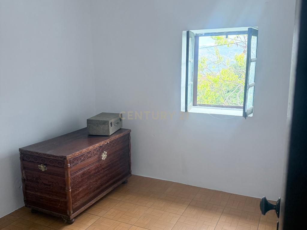 Casa de Pedra com potencial no coração do Gerês - perto do Lindoso - Image 16